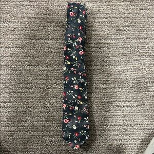 Elegant Floral Tie - Black with Red and Pink Accents